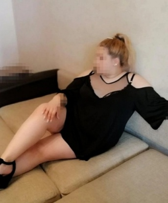 Полечка, 20 лет, 2 размер груди